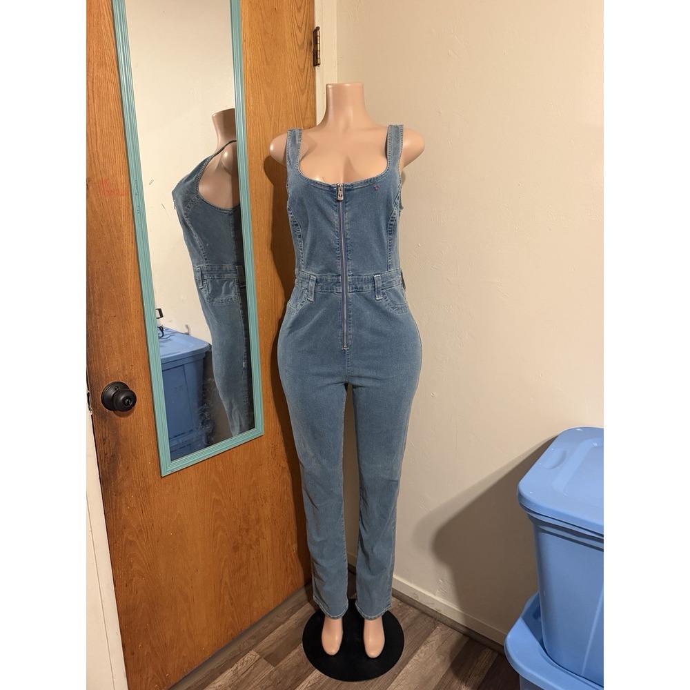 True Religion Women's Light Blue Wash Overalls With Zipper Detail Size Large